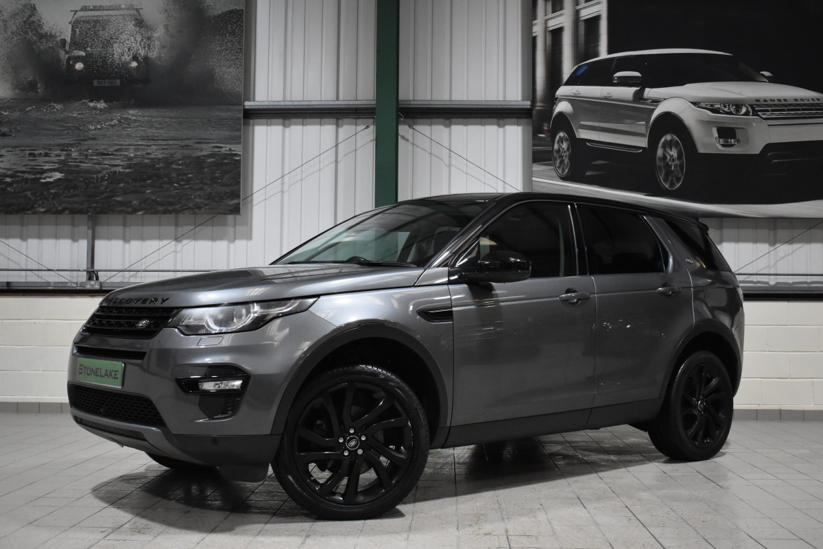 2017 (17) LAND ROVER DISCOVERY SPORT HSE BLACK 2.0 TD4 AUTO Stonelake